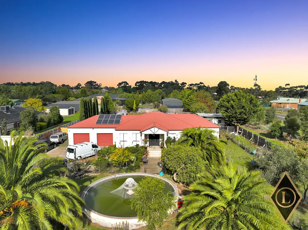 Diggers Rest 3Zimmer Rare Potential site for Investors/ Developers / Land Bankers