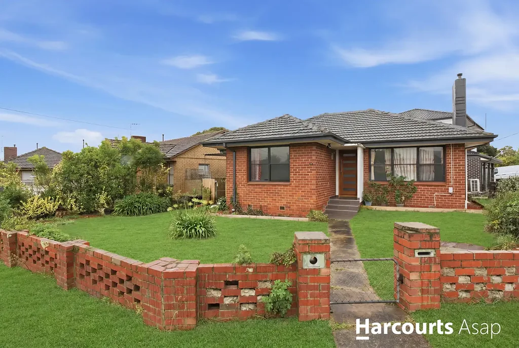 Doveton 3ਬੈੱਡਰੂਮ Corner Block Comfort with Modern Updates in a Prime Doveton Location
