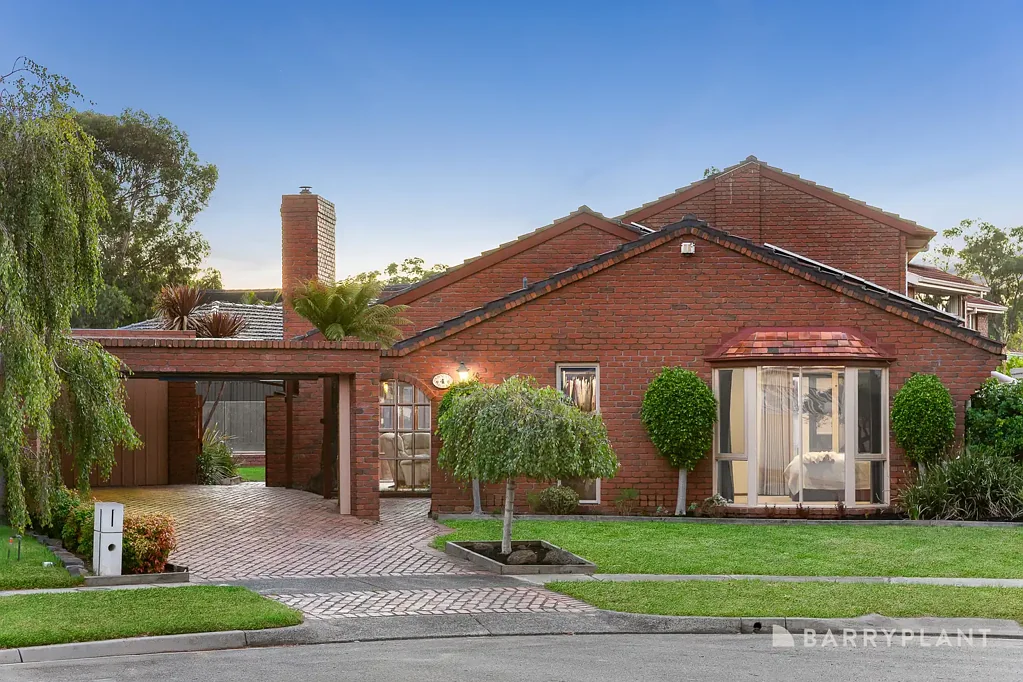 4 Downland Place, Dingley Village, VIC 3172