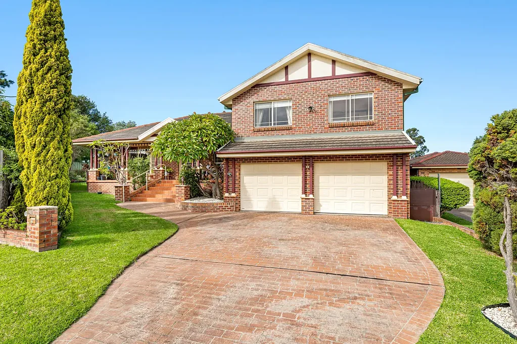 6 Wattlebark Close, Moruya, NSW 2537