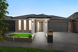 49 Bingham Circuit, Thornhill Park
