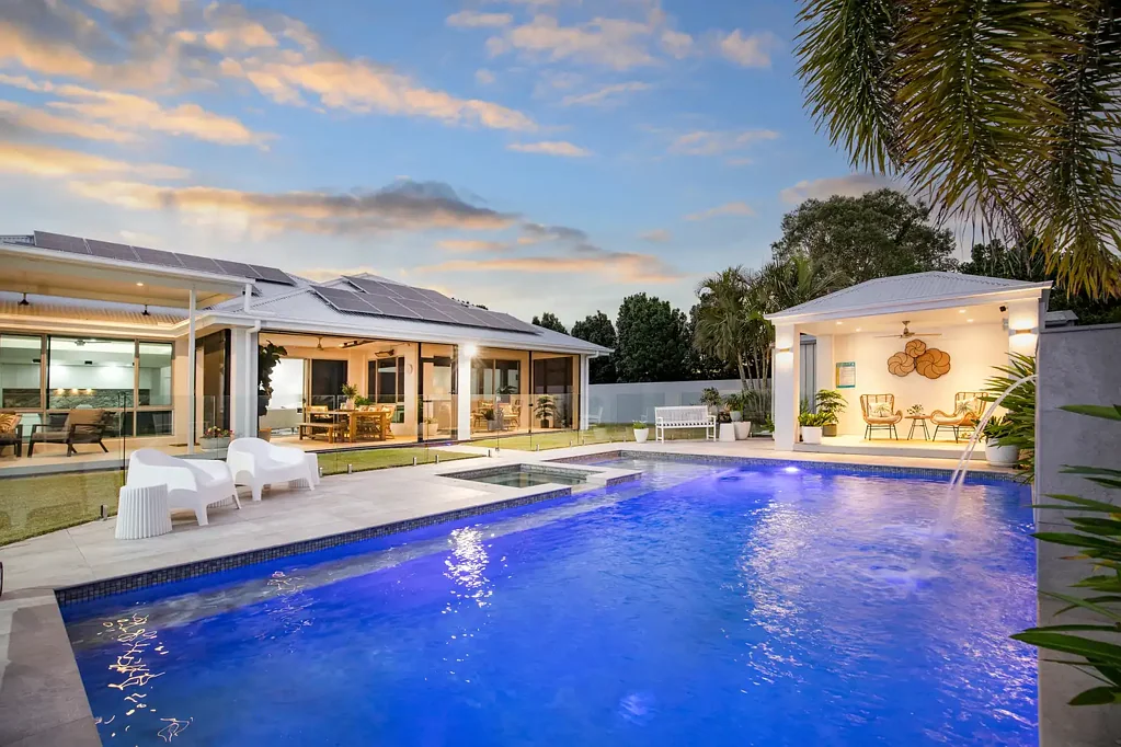 Coomera 4 Bedroom Sensational Coomera Waters Entertainer on 1252m² – Rare Cul-de-Sac Offering