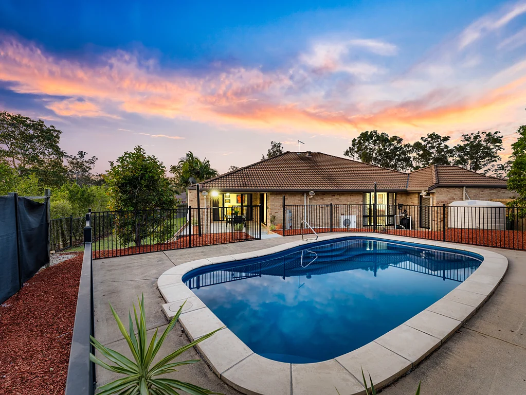 13 Honeygem Place, Flagstone, QLD 4280