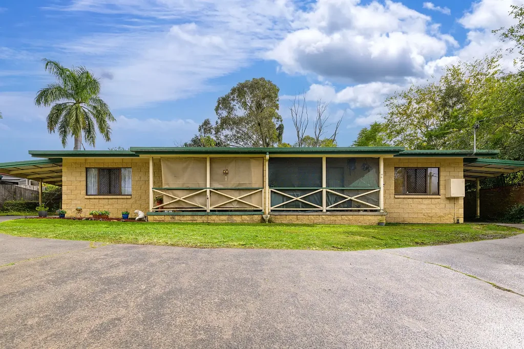 Victory Heights 4房  Dual Income Opportunity: Low-Maintenance Duplex