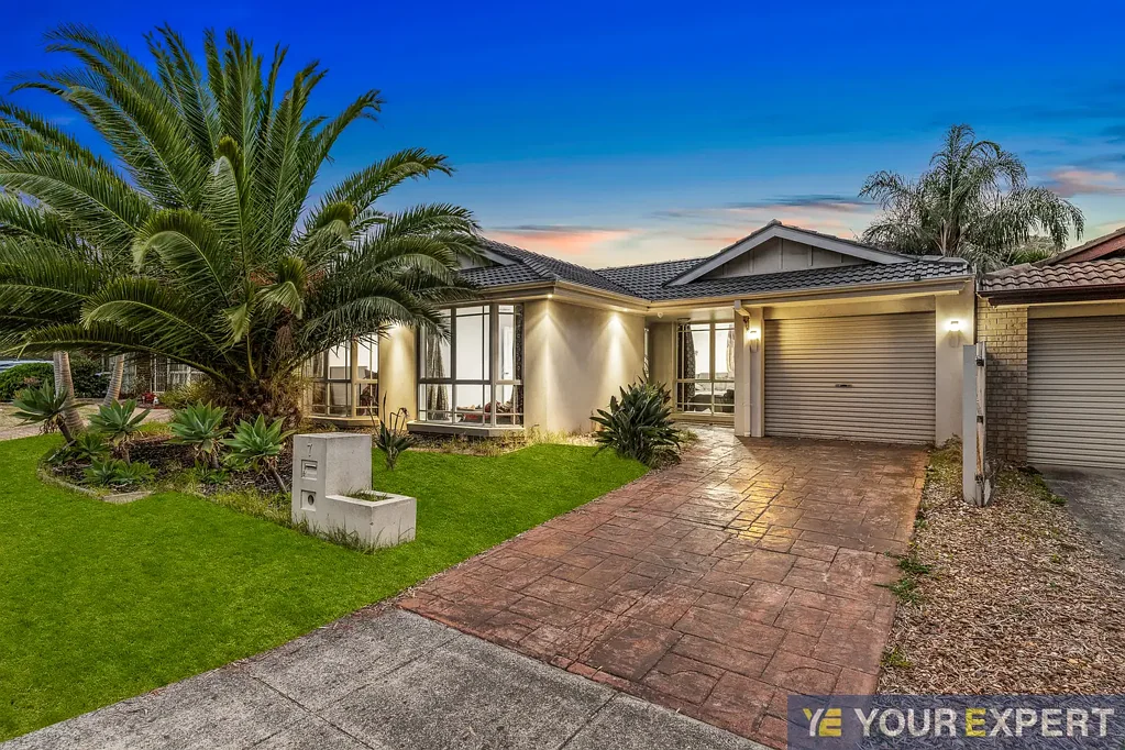 7 Dutton Close, Lynbrook, VIC 3975