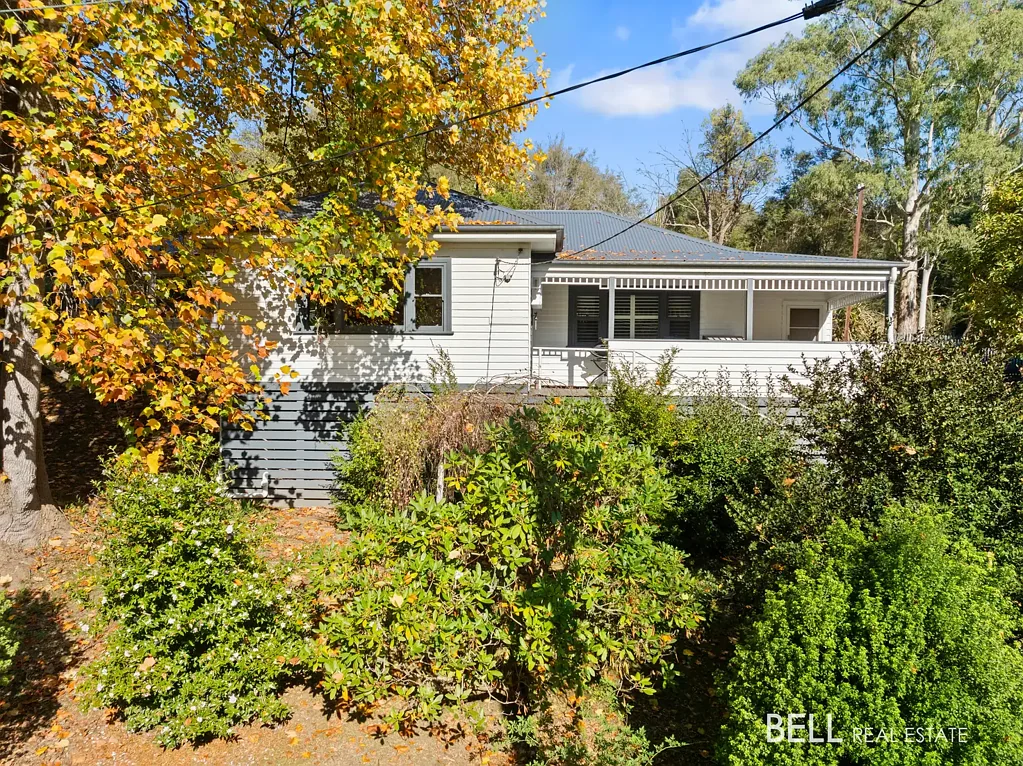 Warburton 3 Bedroom Charming Home in a Sensational Location