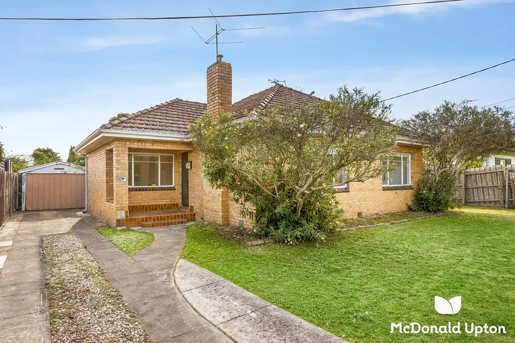 29 Hoffmans Road, Essendon West, VIC 3040