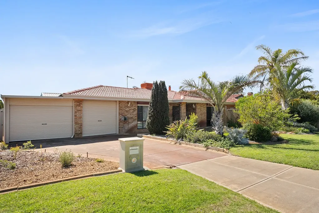 Safety Bay 3બેડરૂમ CHARMING IMMACULATE SAFETY BAY HOME COULD BE YOURS, BE QUICK IT'S SURE TO GO FAST!
