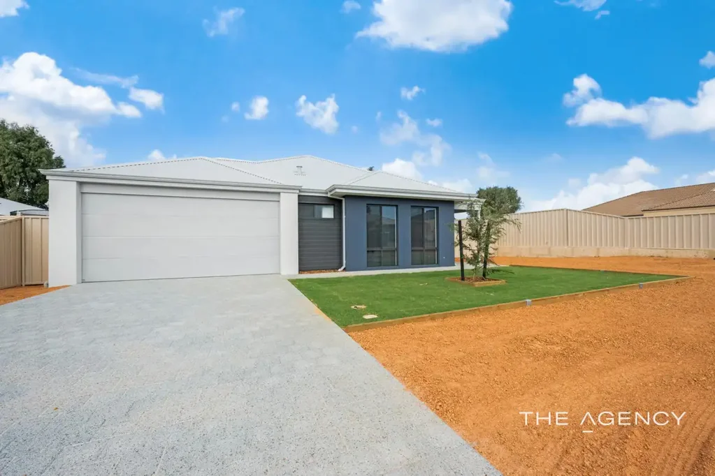 Sunset Beach 4 Bedroom NOW UNDER OFFER