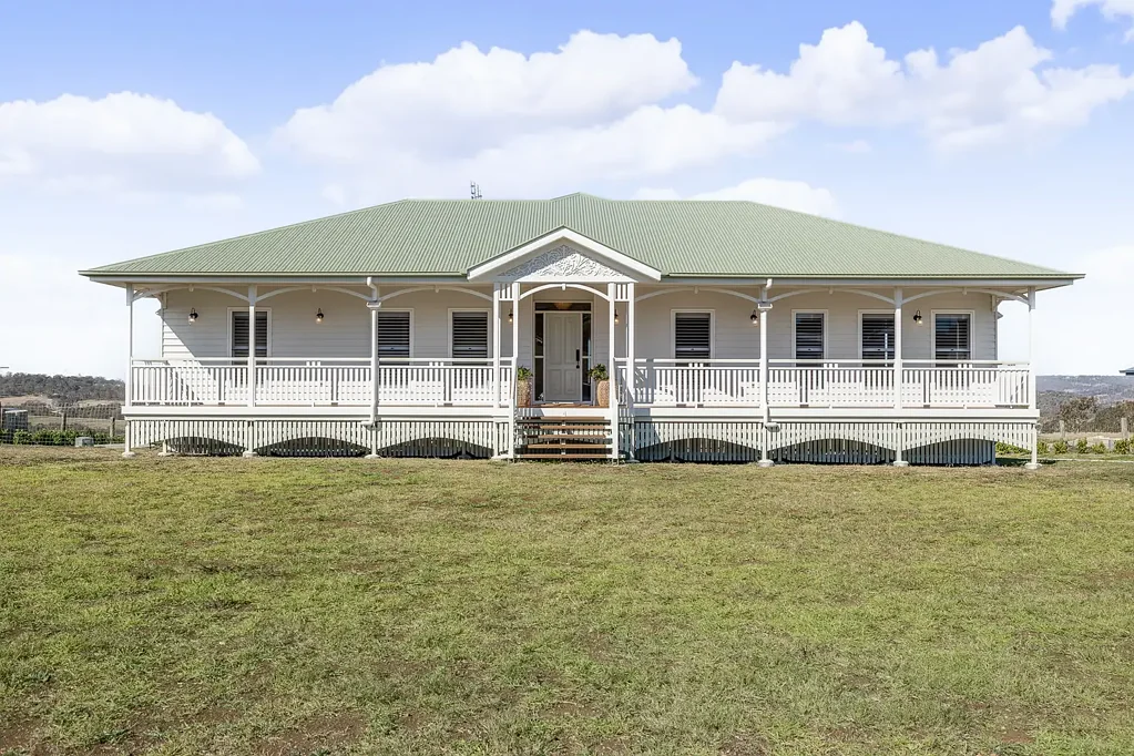 Mount Rascal 4chambre Modern Queenslander - Moments to town