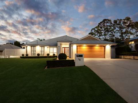 Coomera 4 Bedroom Peaceful, Private & Ready For Its New Owners
