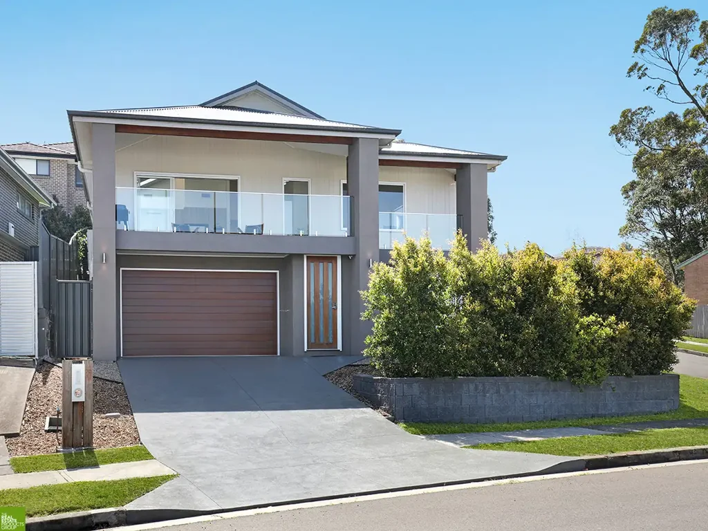 Berkeley 4침실 Captivating Lake Views & Family Space