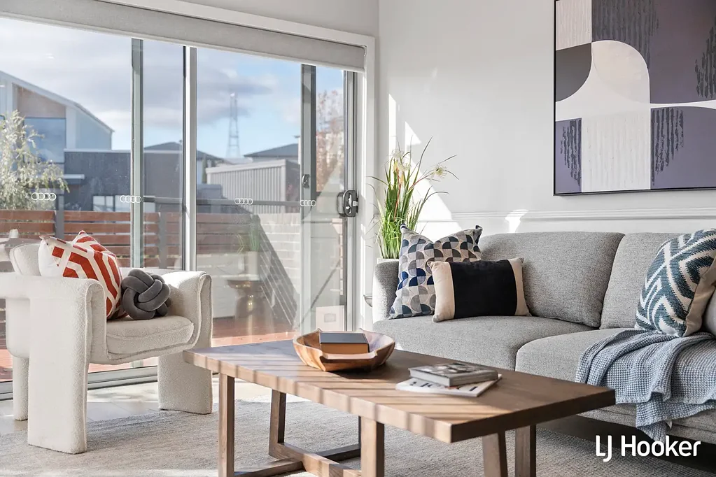 Strathnairn 3Moenga Charming, Cheerful & Ready to Welcome You Home!