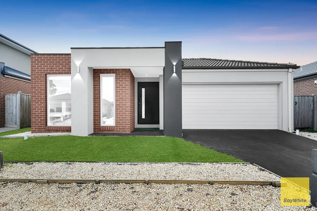 Tarneit 4 Bedroom Ideal Investment or First Home Opportunity in the Heart of Tarneit