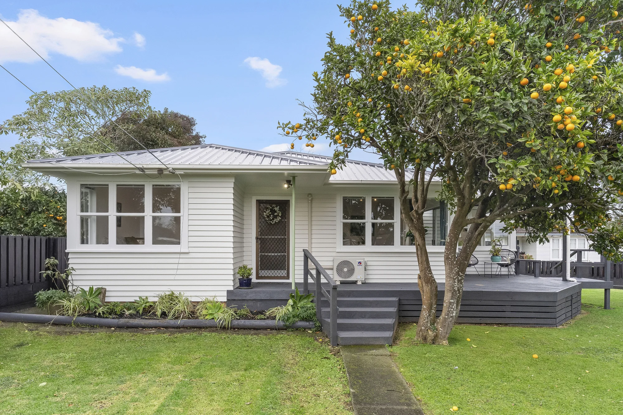 Otara 3ห้องนอน Sun Filled Home With Easy Indoor Outdoor Living