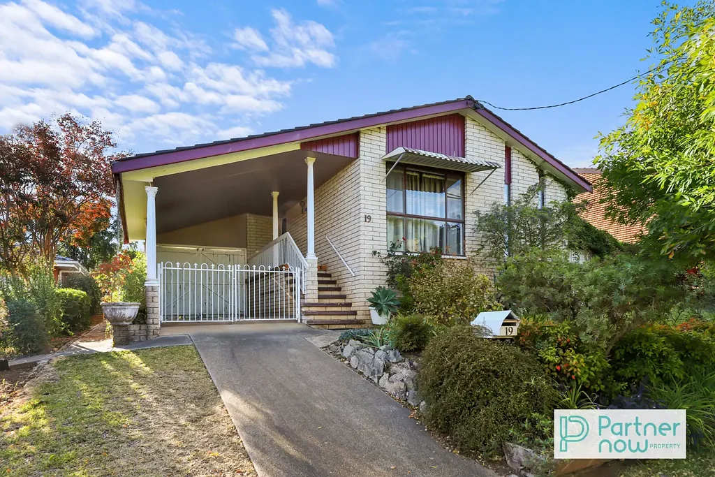 Tamworth 3غرفة نوم Neat Brick Home in Established Location