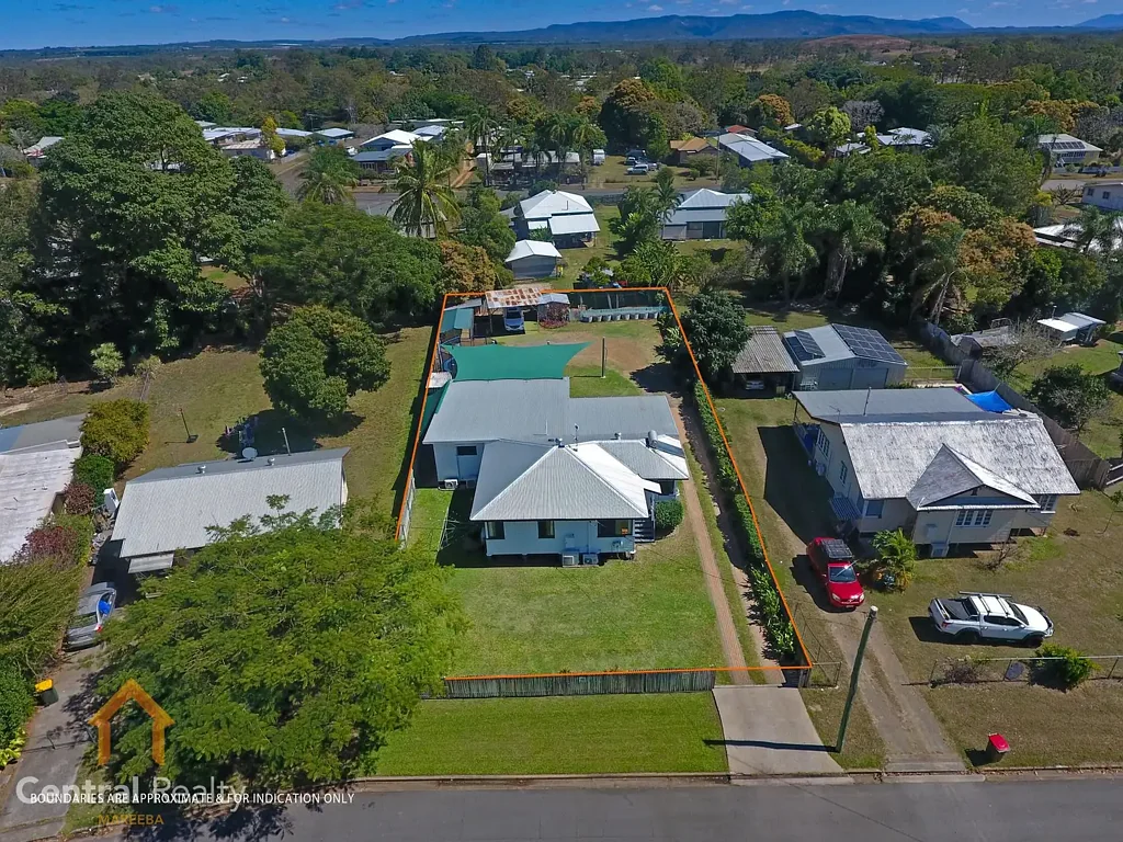 Mareeba 4 Bedroom COTTAGE CHARM, MODERN COMFORTS