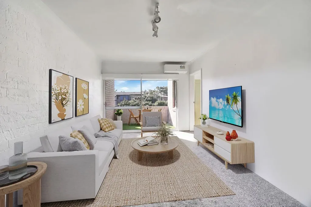 Light-Filled Living in a Boutique Complex