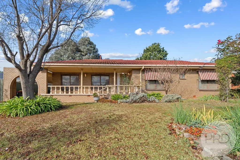 38 Norfolk Avenue, Lake Albert, NSW 2650