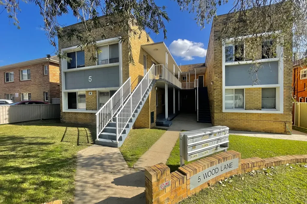 Coastal One Bedder