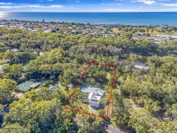 17 Woodlands Lane, Moore Park Beach