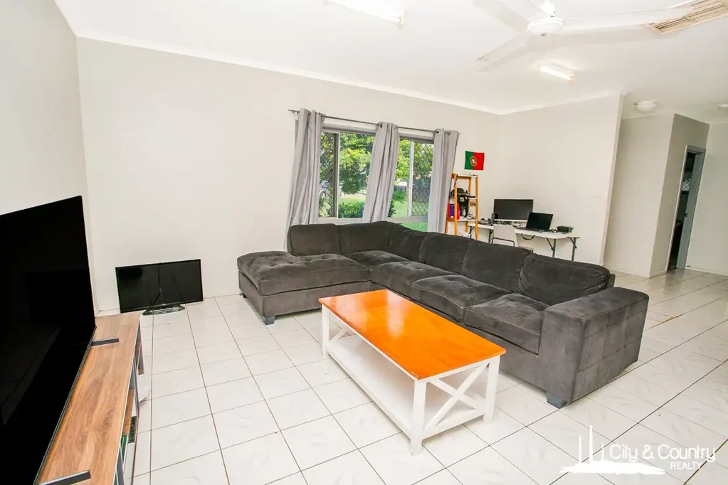 16 Emmalyn Close, Mount Isa, QLD 4825