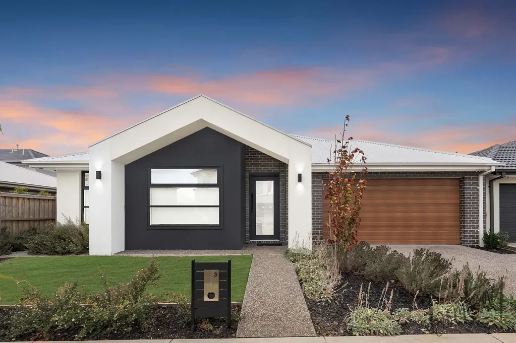 Mickleham 4कमरा Luxury Living Awaits at Ex Display Home