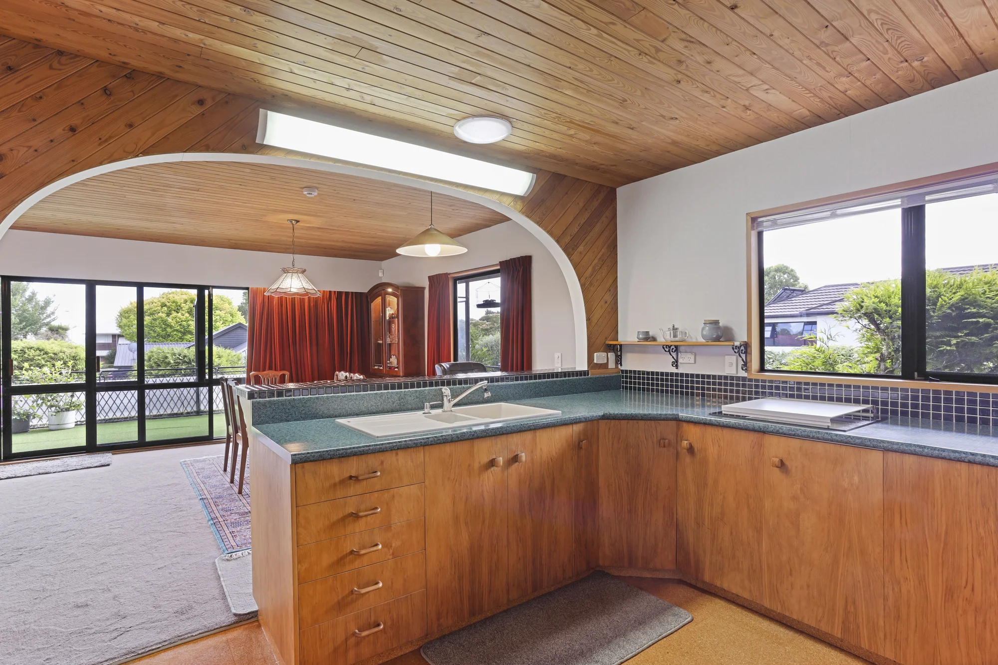 80 Regency Crescent, Redwood, 4 slaapkamers, 2 badkamers, House