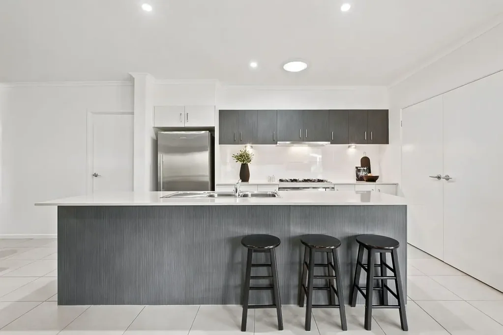Mooloolah Valley 4房  Family living with exceptional shedding and storage