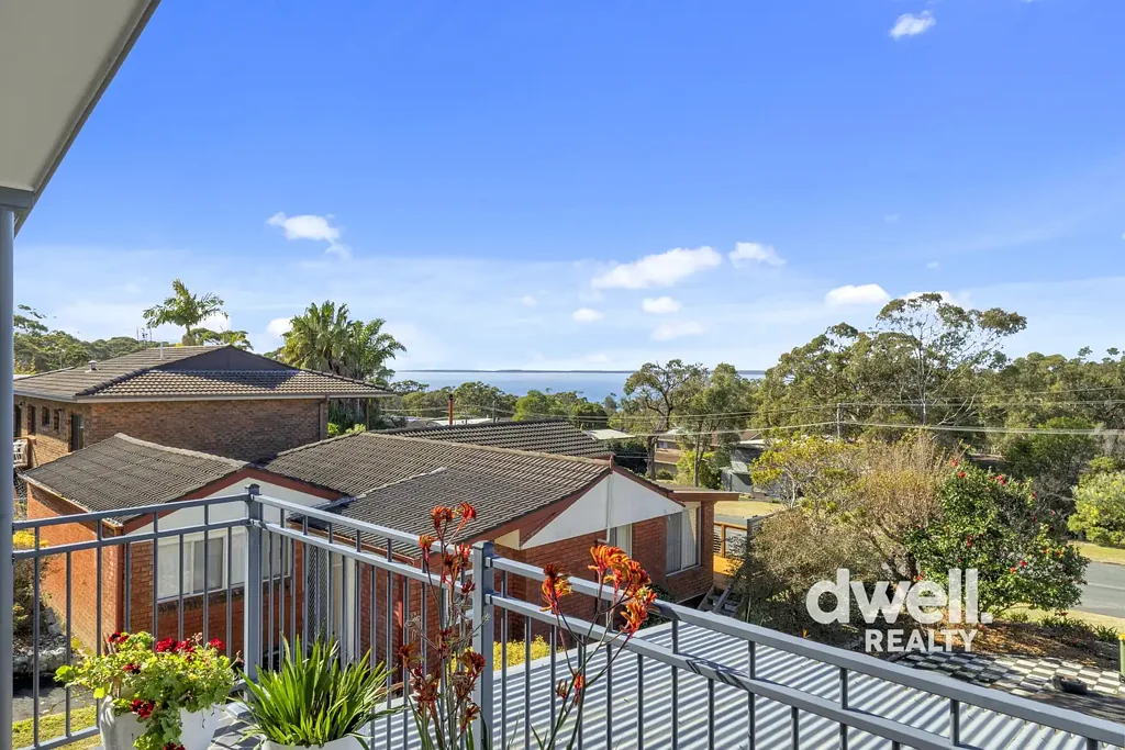 Vincentia 4Zimmer Spectacular views with a sizable home