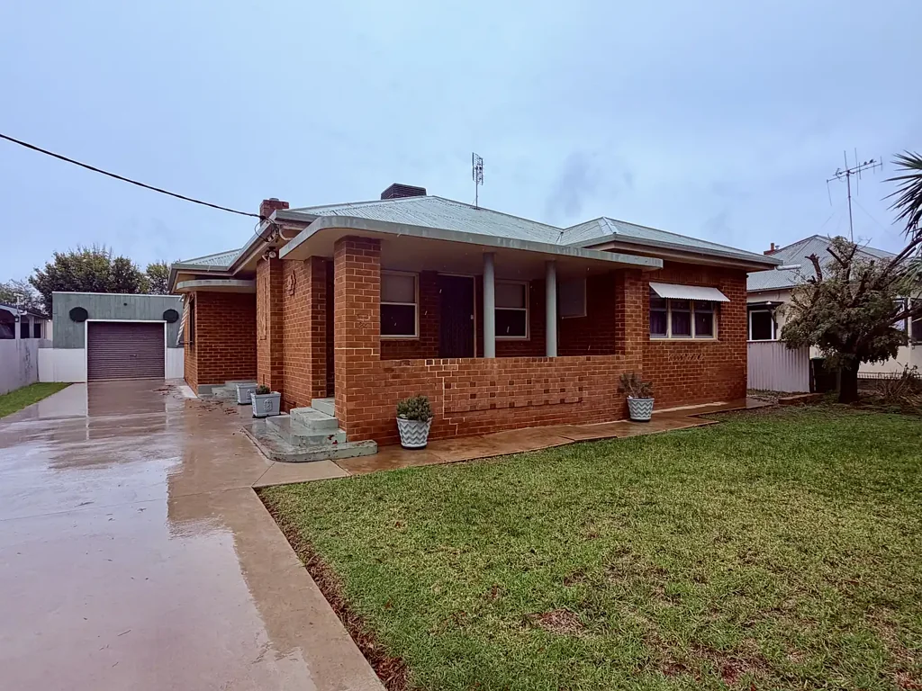 Ray White Real Estate Parkes