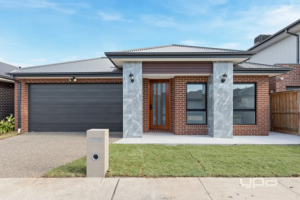 5 BEDROOM FAMILY HOME