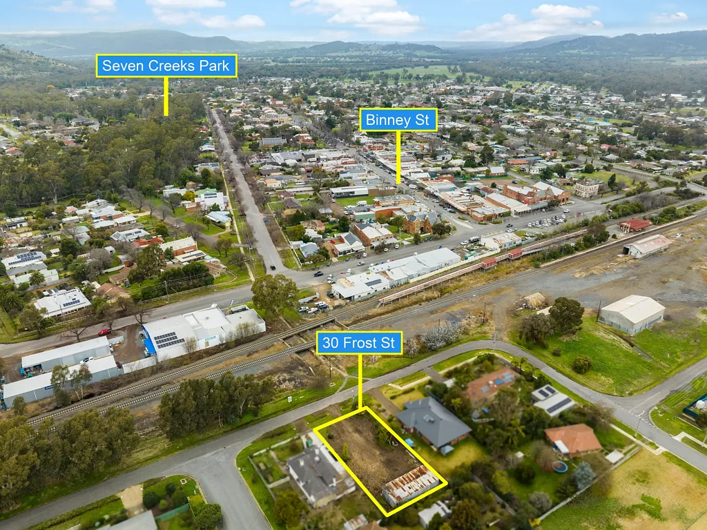 Euroa Great Opportunity - 756m2 - Building Block - Handy Bay Shed