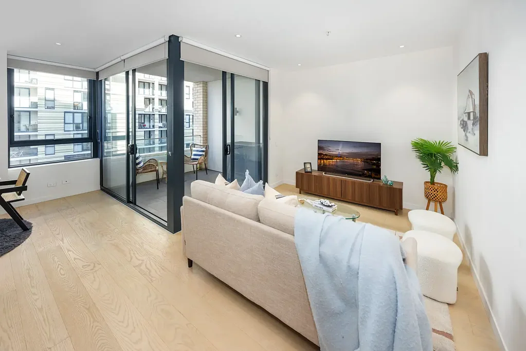Macquarie Park 1房 Macquarie Park中心 时尚一居室 书房办公 现代厨房 宽敞阳台 停车位便利 Modern One Bedroom Plus Study Apartment in Prime Macquarie Park Location