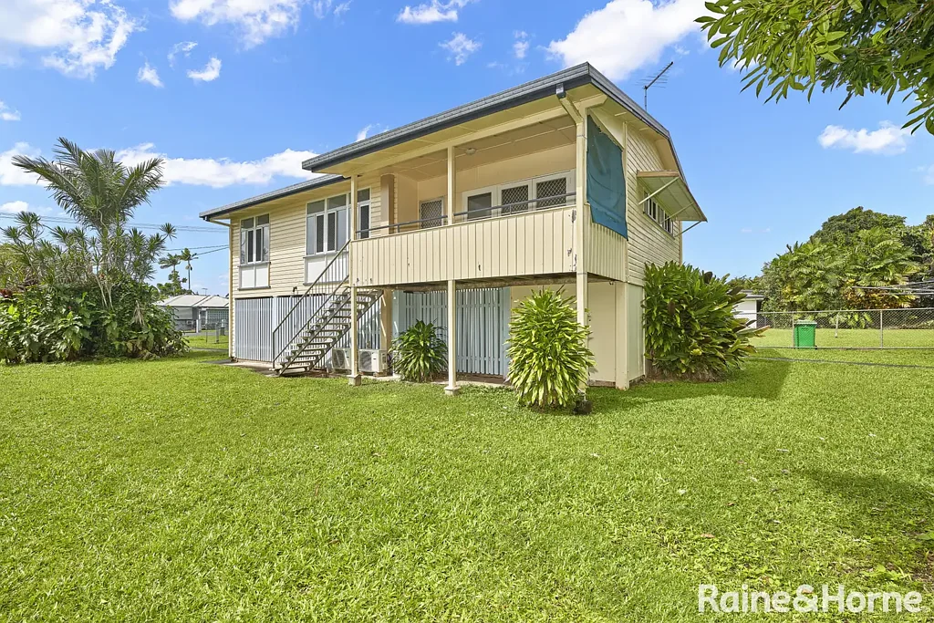 South Innisfail 3બેડરૂમ Family home or great for investors.