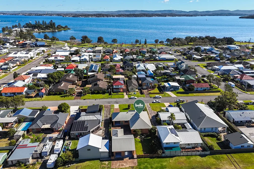 6 McEwan Street, Belmont South, NSW 2280