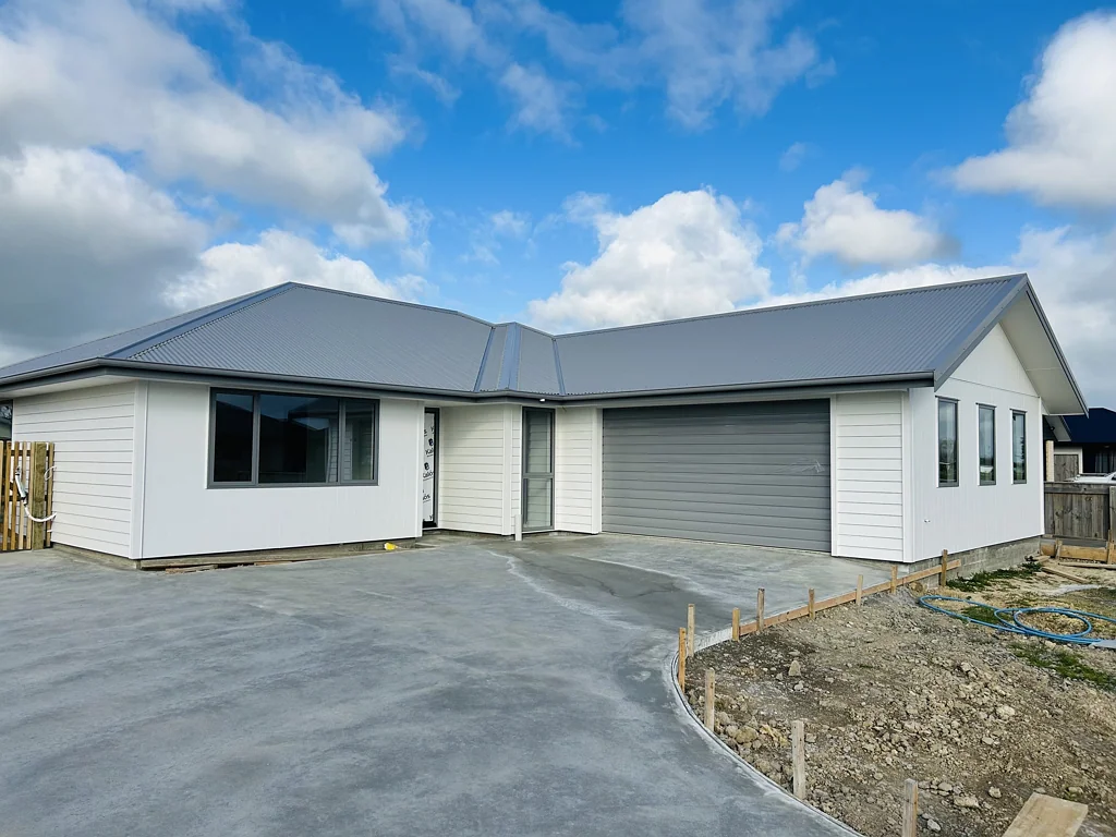 Feilding 4 Slaapkamer Under construction, make it your own