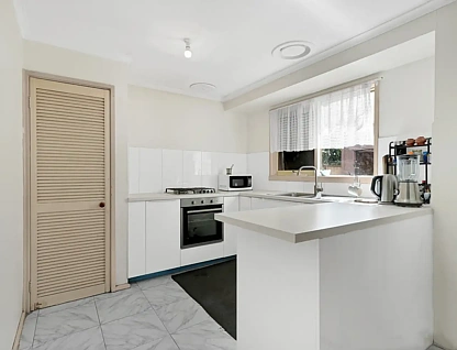 94 Main Road East, St Albans, North West Melbourne, 3房, 2浴, House