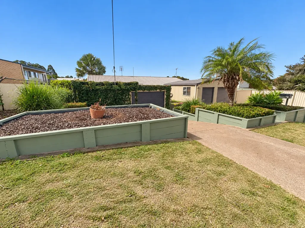Kingaroy 3બેડરૂમ Privately positioned on a generous 800m²