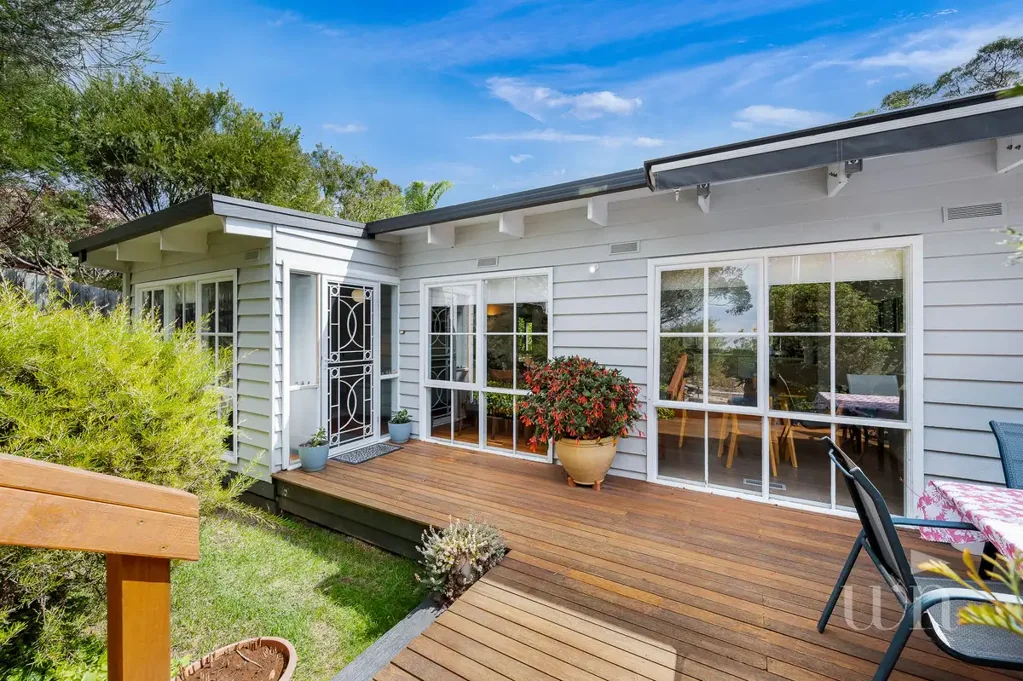 13 Essex Road, Mount Martha, VIC 3934