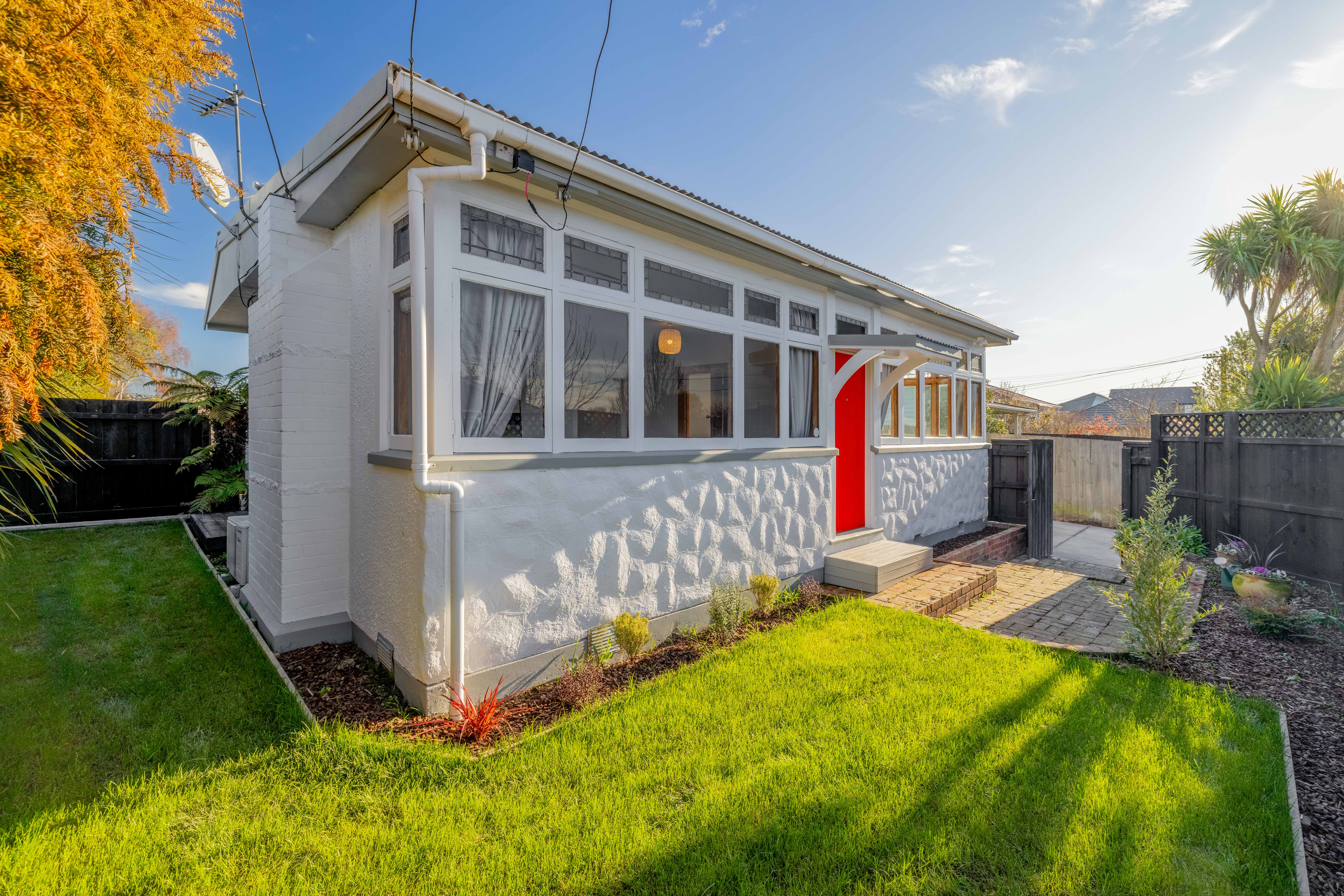 92 Wildberry Street, Woolston, Christchurch, 3 ห้องนอน, 1 ห้องน้ำ, House