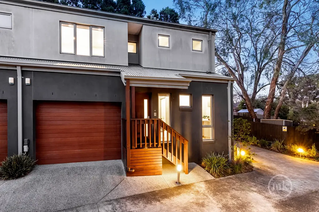Greensborough 3 Bedroom Comfort, Convenience, Prestige And Practicality!