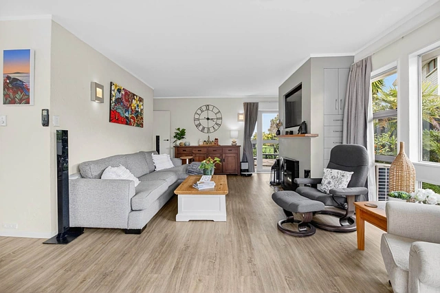 7 Tyrian Close, Half Moon Bay, Manukau City