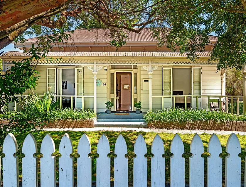 54 Stout Street, Whataupoko, 5 ห้องนอน, 2 ห้องน้ำ, House