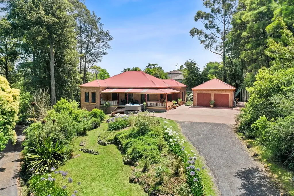 The feeling of rural space and seclusion yet close to town facilities