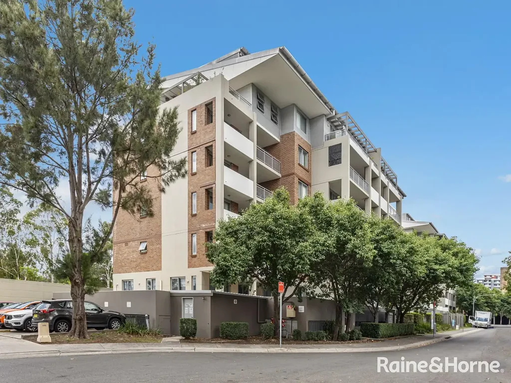 Holroyd 3Moenga Modern 3 Bedroom Apartment in Prime Location