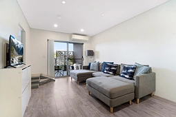 16/5 White Avenue, Bankstown