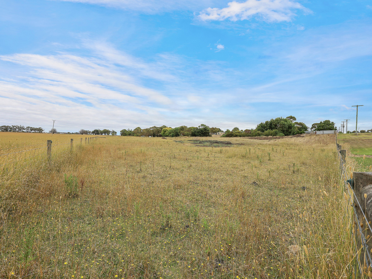 23 WEST ST, MORTLAKE VIC 3272, 0 habitaciones, 0 baños, Section