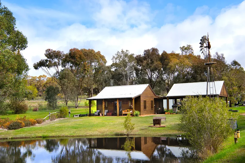 19 Hoinsville Road, Elphinstone, VIC 3448