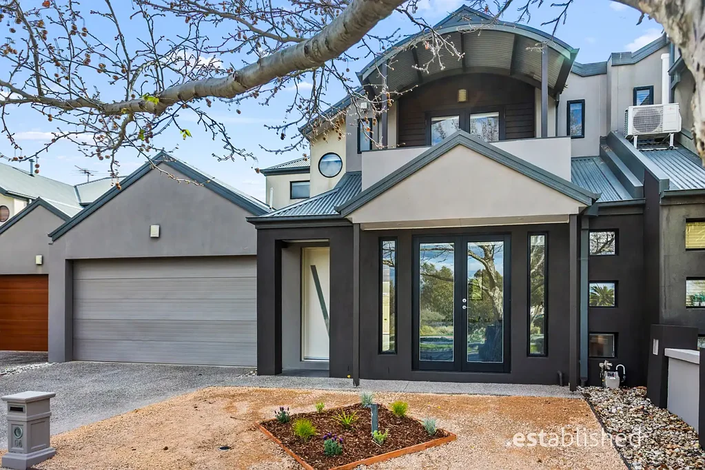 Point Cook 3침실 Stylish Design with Parkland Views